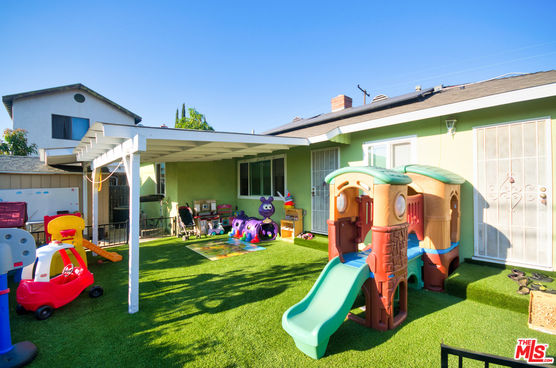 713 South Brookhurst Road Fullerton, CA 92833 - Photo 12 of 50