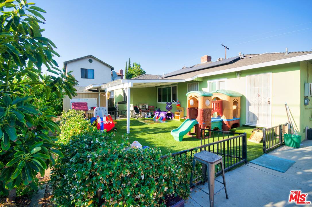 713 South Brookhurst Road Fullerton, CA 92833 - Photo 13 of 50