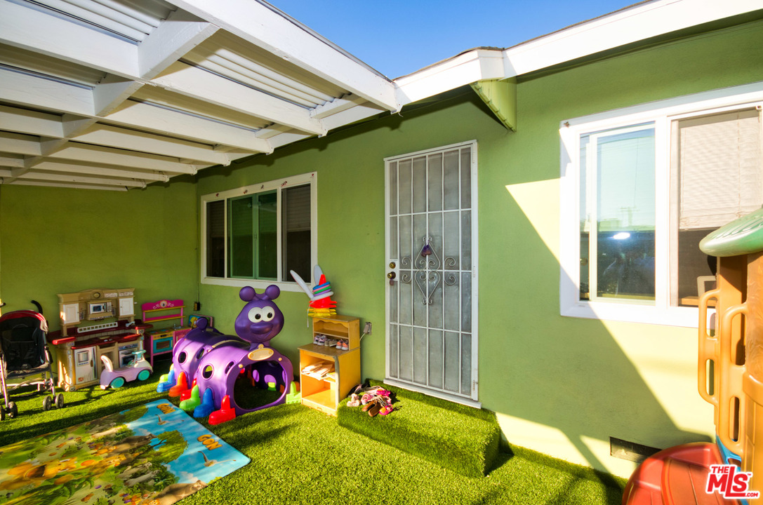 713 South Brookhurst Road Fullerton, CA 92833 - Photo 21 of 50