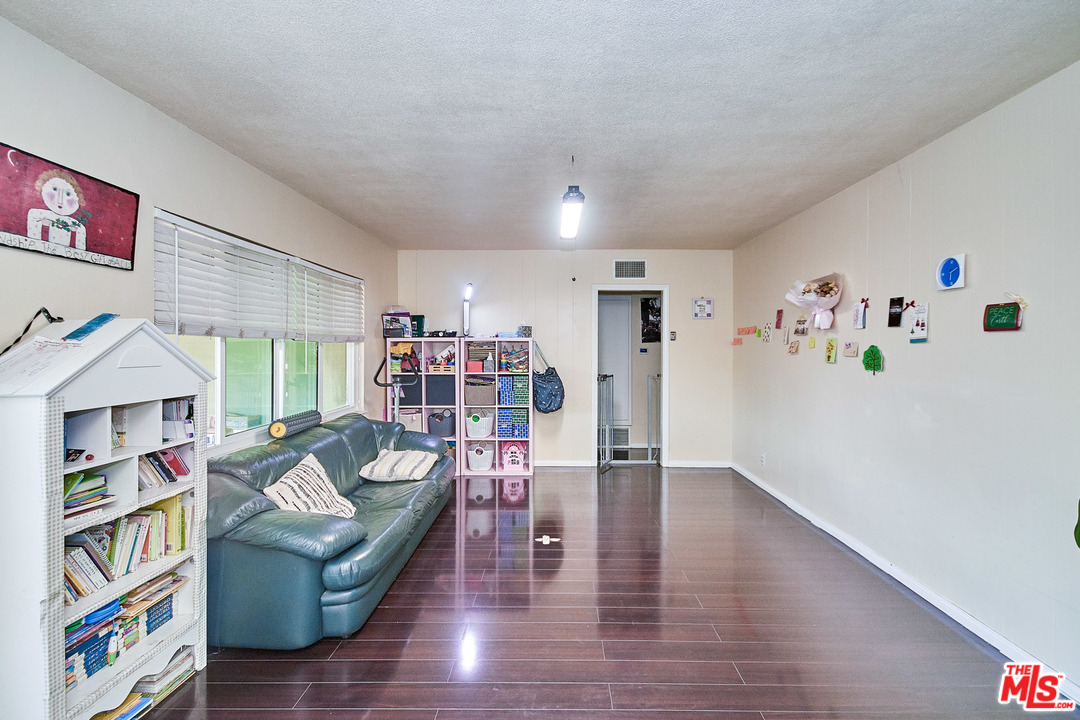 713 South Brookhurst Road Fullerton, CA 92833 - Photo 23 of 50