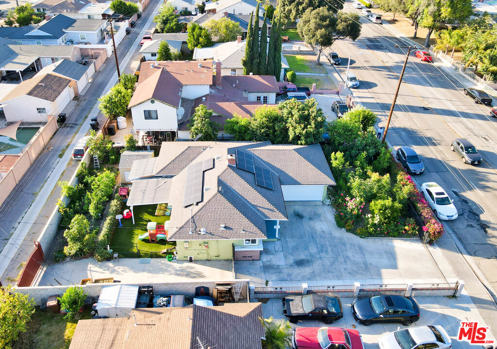 713 South Brookhurst Road Fullerton, CA 92833 - Photo 5 of 50