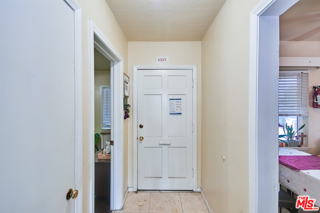 713 South Brookhurst Road Fullerton, CA 92833 - Photo 42 of 50