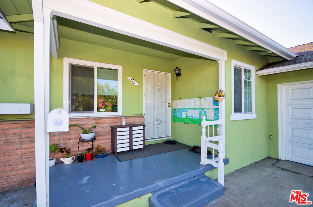 713 South Brookhurst Road Fullerton, CA 92833 - Photo 10 of 50