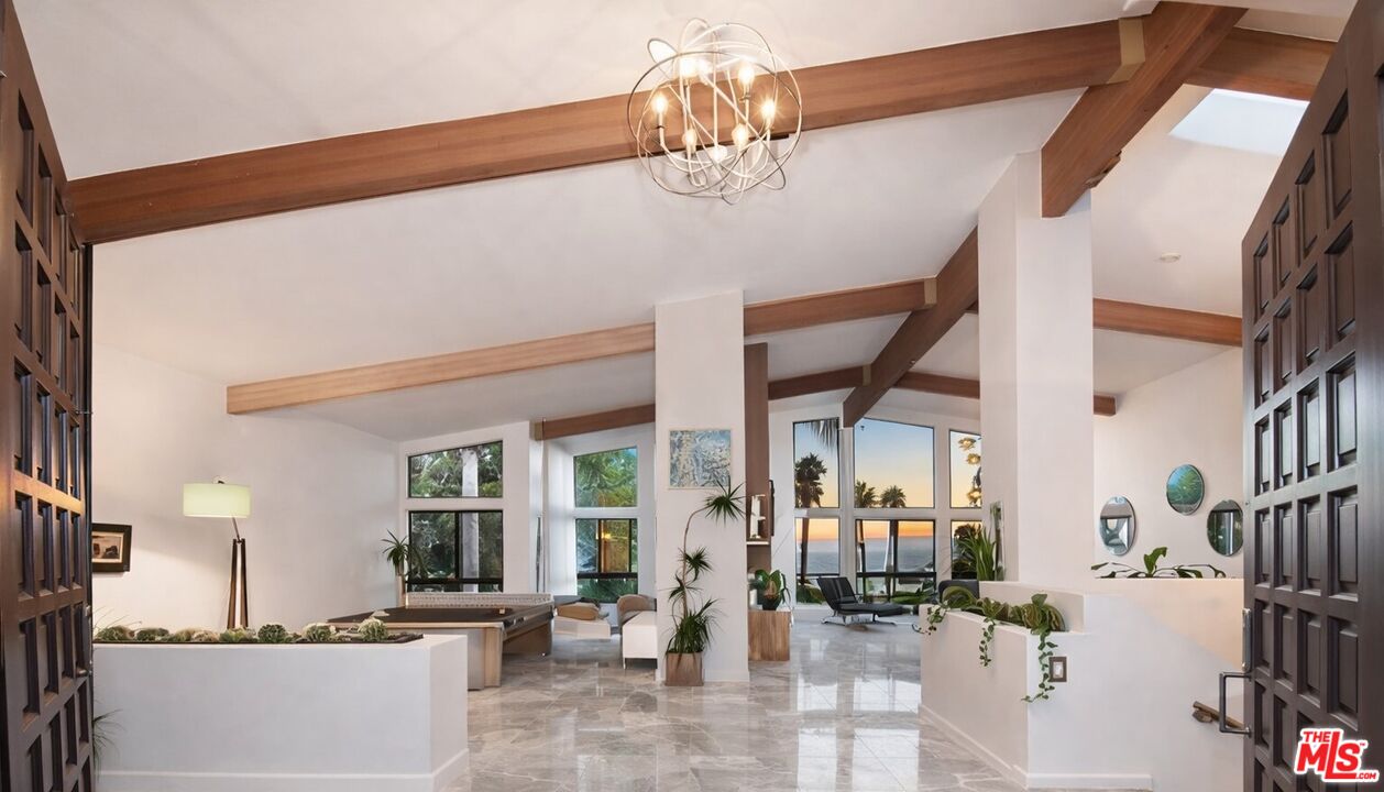 6508 Via Baron Rancho Palos Verdes, CA 90275 - Photo 4 of 17