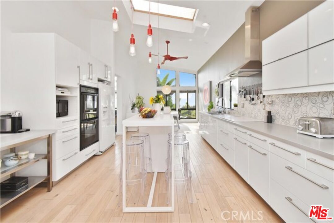 6508 Via Baron Rancho Palos Verdes, CA 90275 - Photo 8 of 17