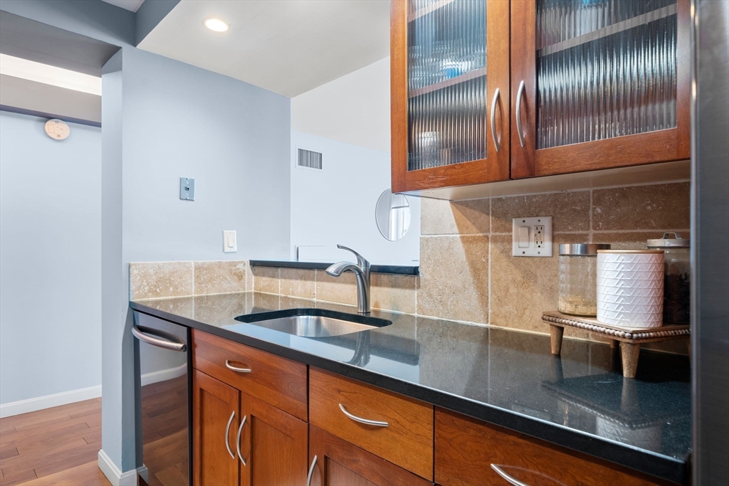 492 Beacon Street, Unit 36 Boston, MA 02115 - Photo 13 of 38