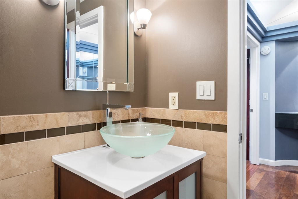 492 Beacon Street, Unit 36 Boston, MA 02115 - Photo 31 of 38