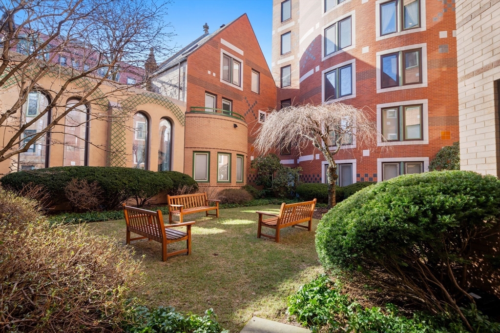 492 Beacon Street, Unit 36 Boston, MA 02115 - Photo 35 of 38