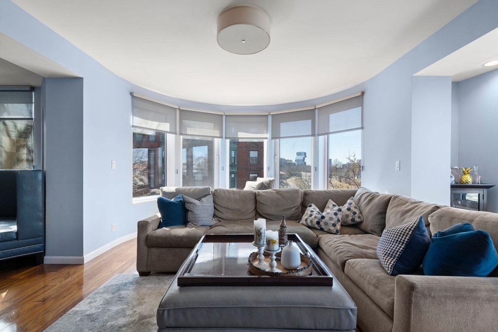 492 Beacon Street, Unit 36 Boston, MA 02115 - Photo 6 of 38