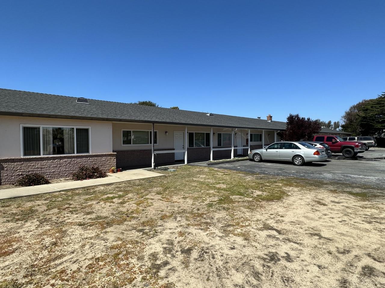 226 Harben Circle Marina, CA 93933 - Photo 5 of 15 a house with a outdoor space