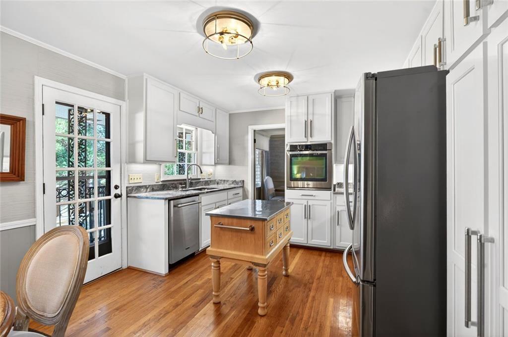 4953 Vermack Road Dunwoody, GA 30338 - Photo 9 of 43