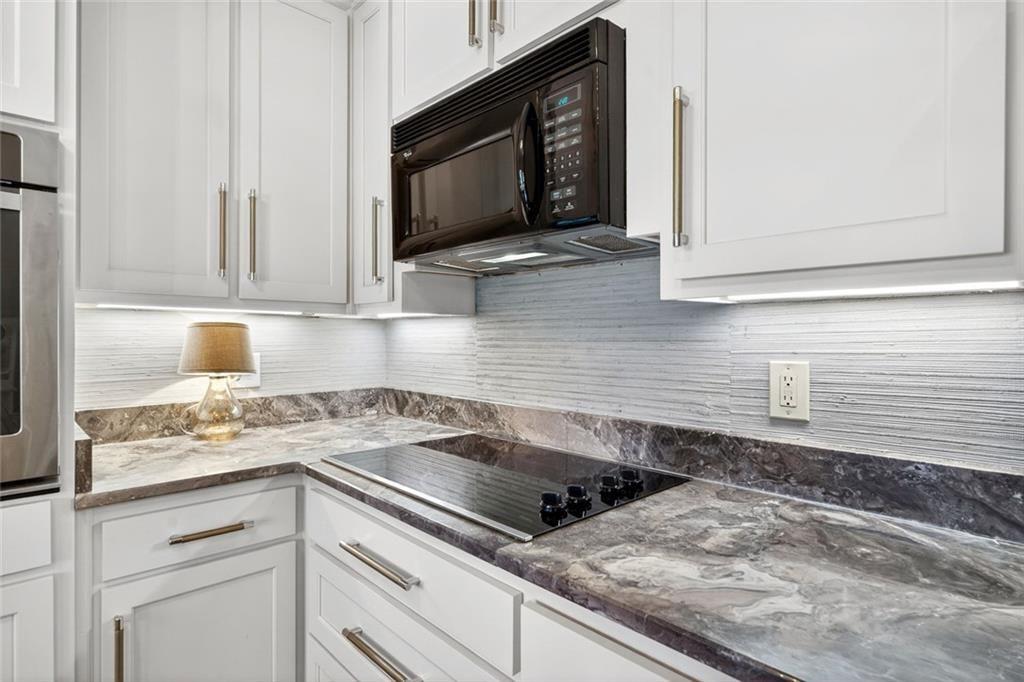 4953 Vermack Road Dunwoody, GA 30338 - Photo 10 of 43