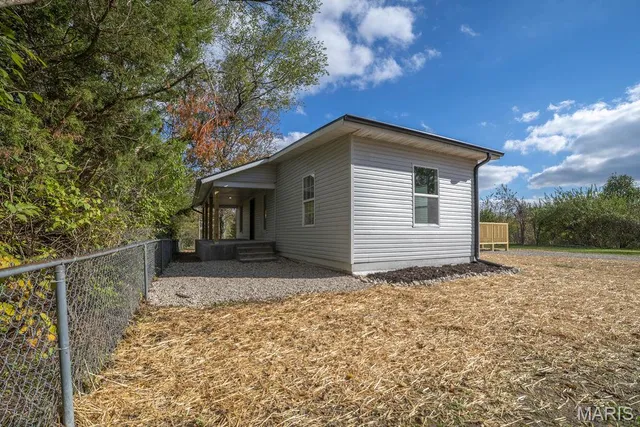 $189,000 | 18042 Highway 32, Lebanon, MO 65536