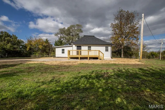 $189,000 | 18042 Highway 32, Lebanon, MO 65536