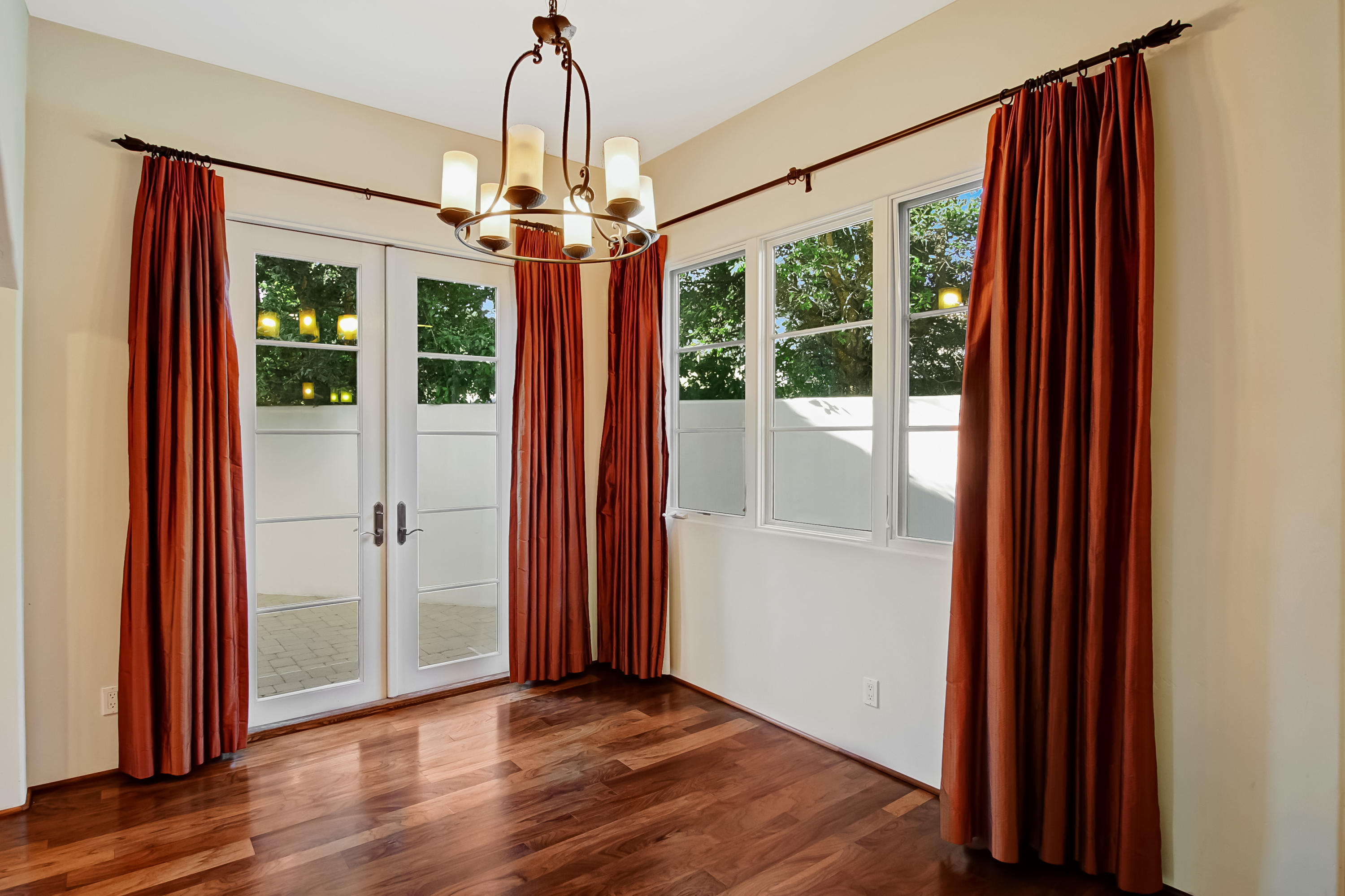 4384 Modoc Road Santa Barbara, CA 93110 - Photo 19 of 48 0019