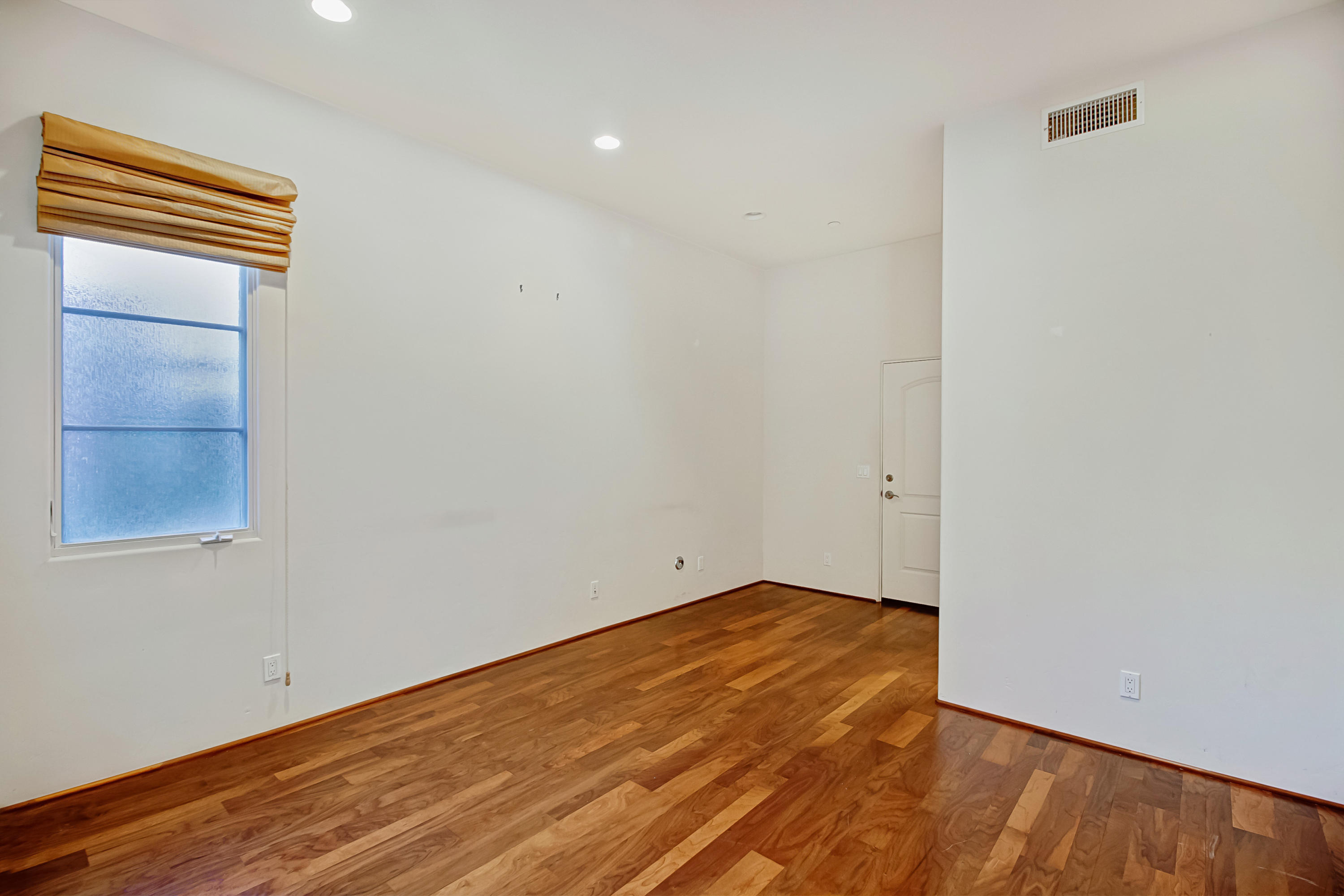 4384 Modoc Road Santa Barbara, CA 93110 - Photo 23 of 48 0023