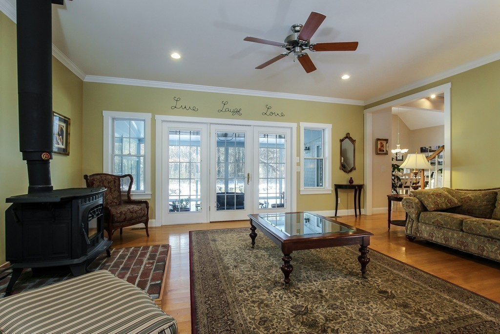 86 Cobblestone Barnstable, MA 02630 - Photo 9 of 30 Gallery Image 9