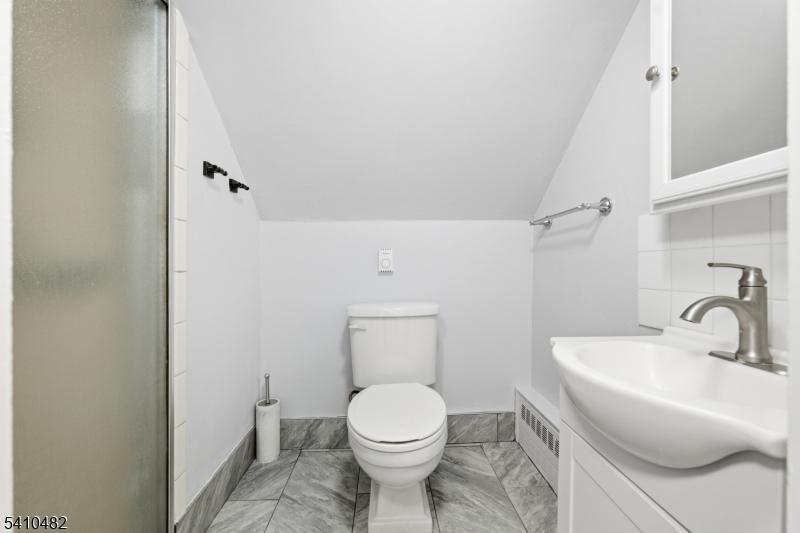 1034 Madison Avenue, Unit 3 Elizabeth, NJ 07201 - Photo 11 of 16