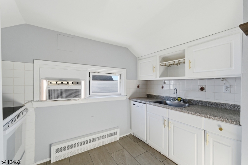 1034 Madison Avenue, Unit 3 Elizabeth, NJ 07201 - Photo 8 of 16