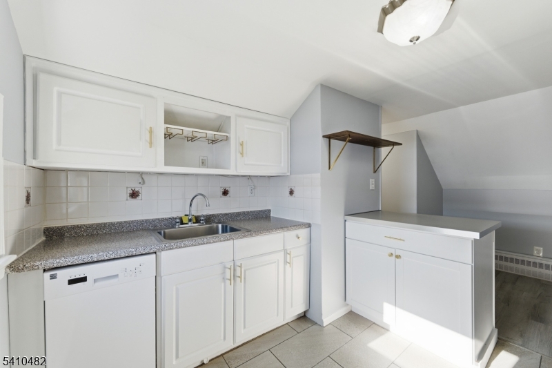 1034 Madison Avenue, Unit 3 Elizabeth, NJ 07201 - Photo 9 of 16