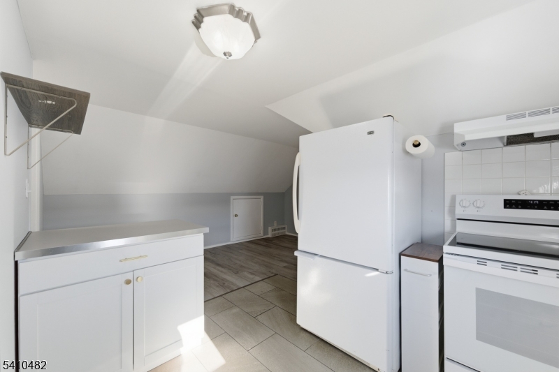 1034 Madison Avenue, Unit 3 Elizabeth, NJ 07201 - Photo 10 of 16