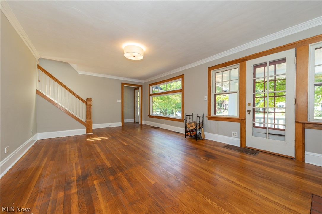 2555 Princeton Road Cleveland, OH 44118 - Photo 4 of 29 Gallery Image 4