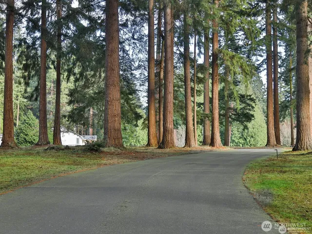 $13,900,000 | 1865 Crestwood Cove Court, Freeland, WA 98249