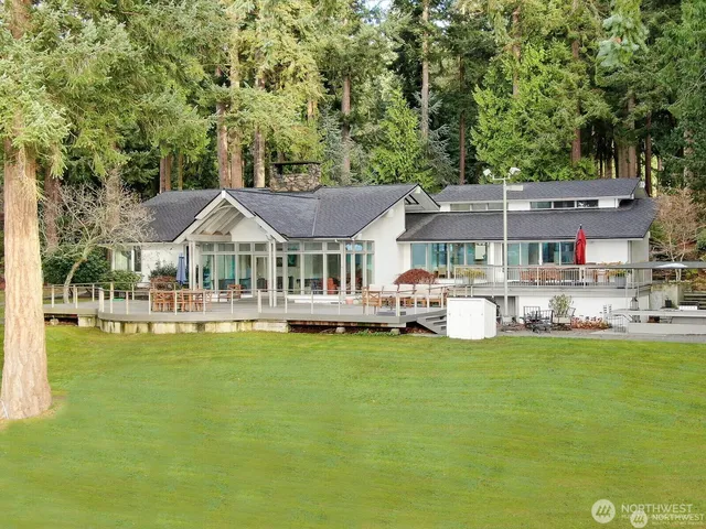 $13,900,000 | 1865 Crestwood Cove Court, Freeland, WA 98249
