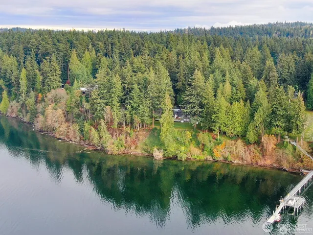 $13,900,000 | 1865 Crestwood Cove Court, Freeland, WA 98249