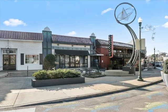 $350,000 | 2065 Peabody Avenue, Memphis, TN 38104