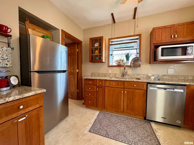 $120,000 | 329 North Pearl Street, Macomb, IL 61455