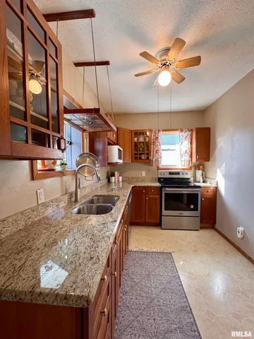 $120,000 | 329 North Pearl Street, Macomb, IL 61455