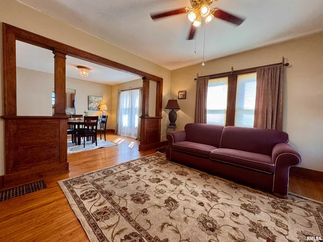 $120,000 | 329 North Pearl Street, Macomb, IL 61455