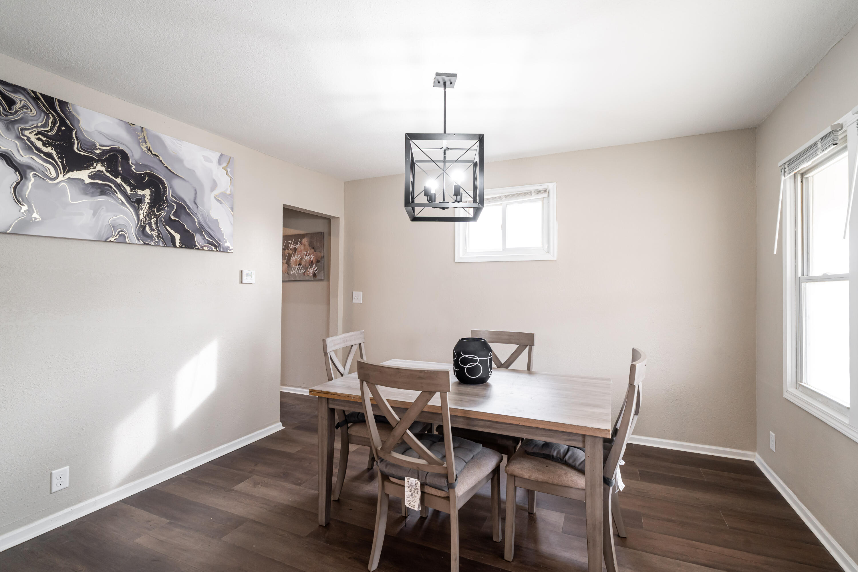 4842 North 26th Street Milwaukee, WI 53209 - Photo 4 of 16 dining