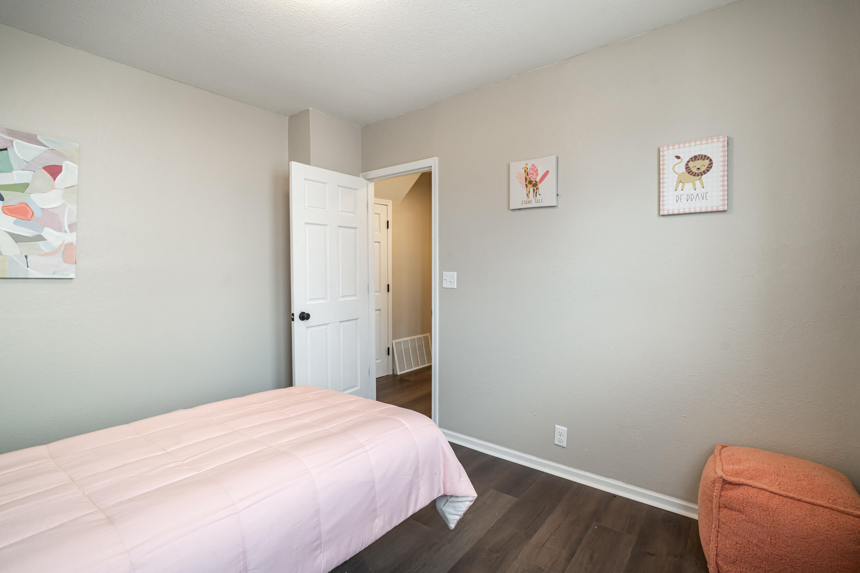 4842 North 26th Street Milwaukee, WI 53209 - Photo 9 of 16 bedroom 1