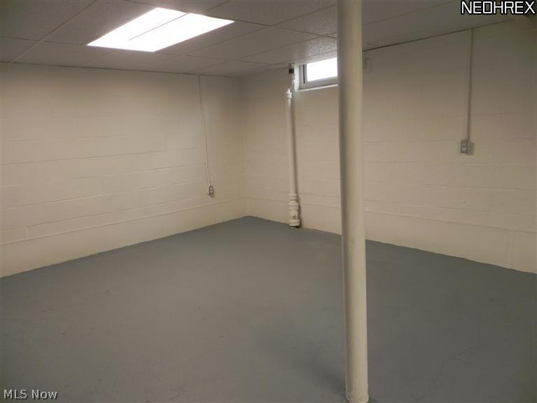 575 Spring Street Struthers, OH 44471 - Photo 10 of 17 One of the rooms in the basement
