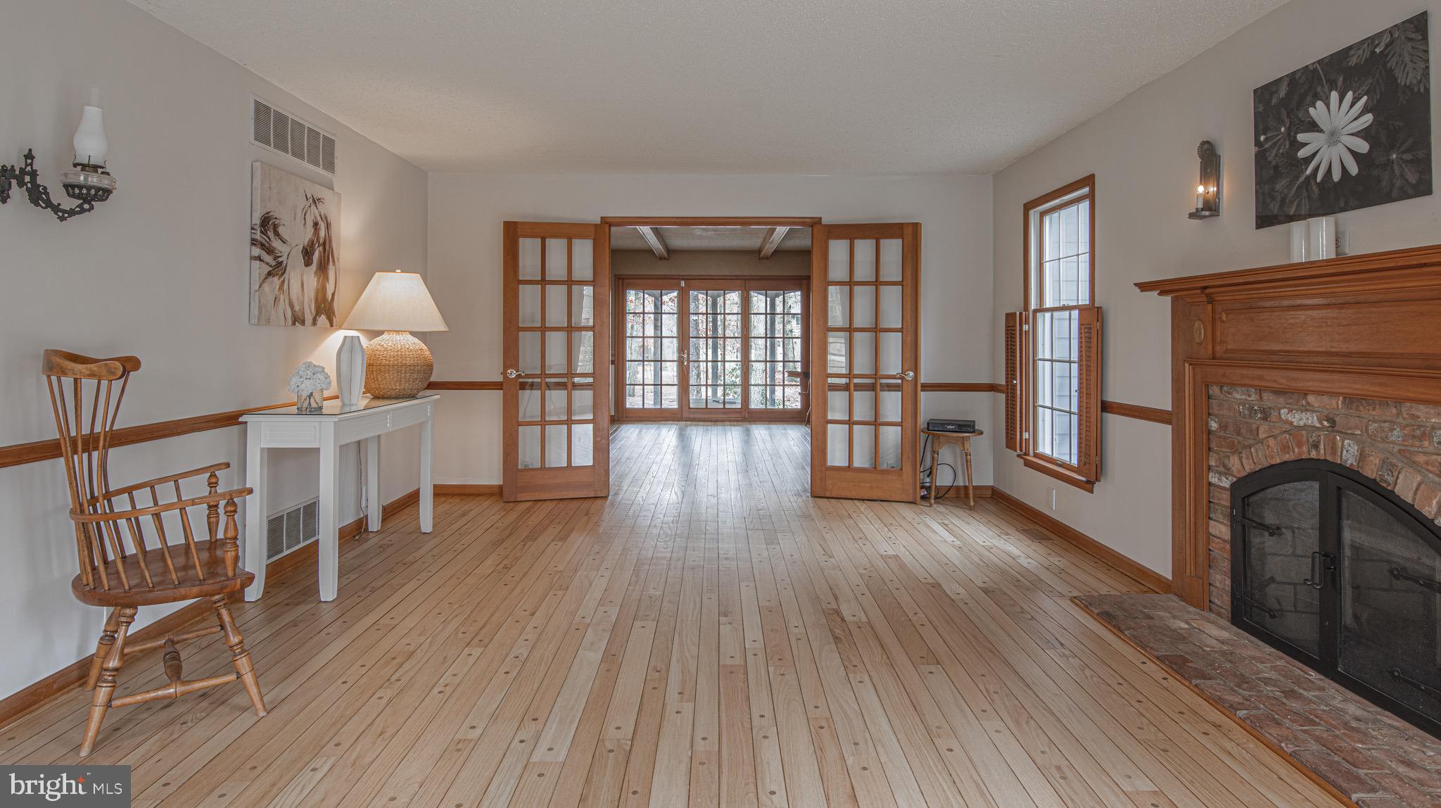 528 Gravelly Run Road Mays Landing, NJ 08330 - Photo 4 of 24