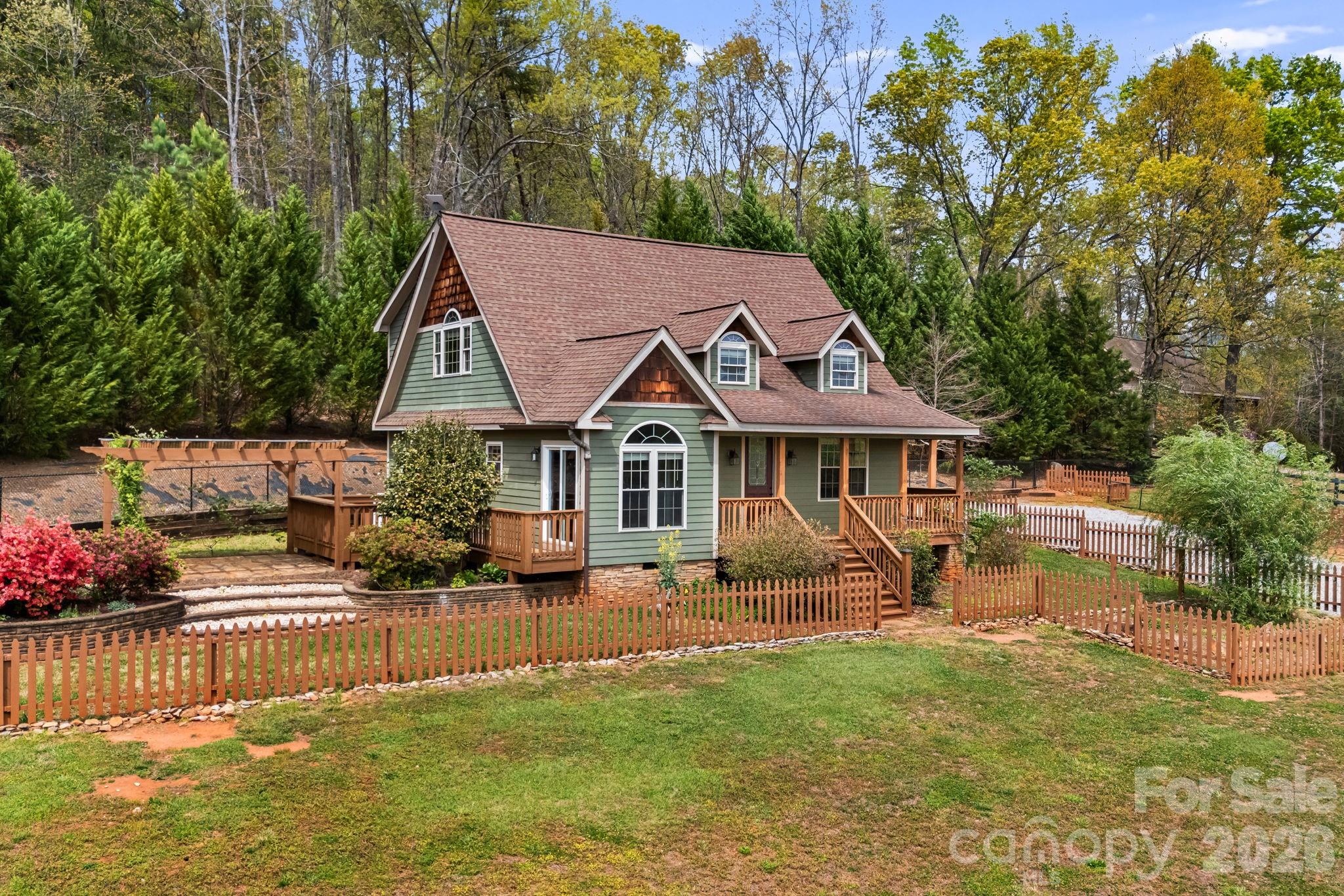 2011 Edgerton Road Mill Spring, NC 28756 - Photo 2 of 31