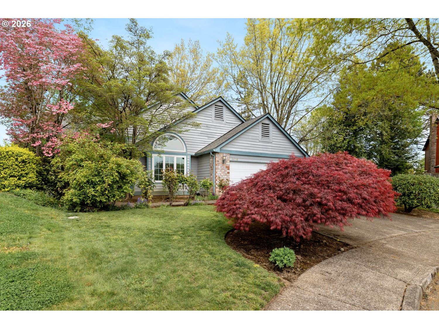 2016 Southeast 158th Loop Vancouver, WA 98683 - Photo 2 of 47