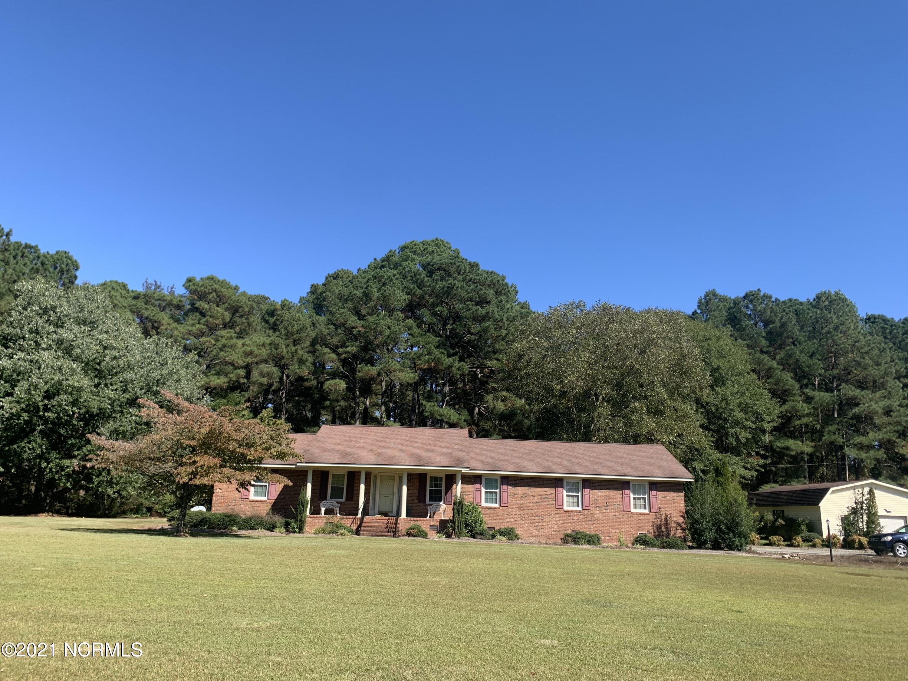 2920 Isaac Weeks Road Clinton, NC 28328 - Photo 35 of 44 IMG_6052