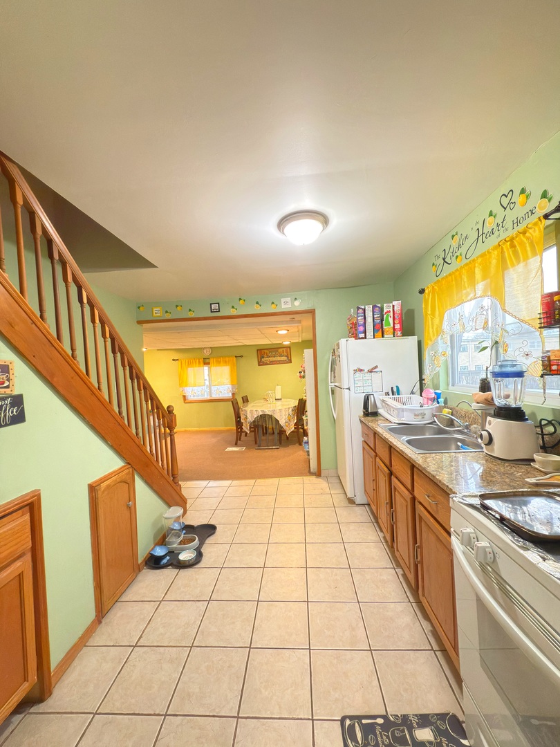 224 North Wolf Road Wheeling, IL 60090 - Photo 8 of 21