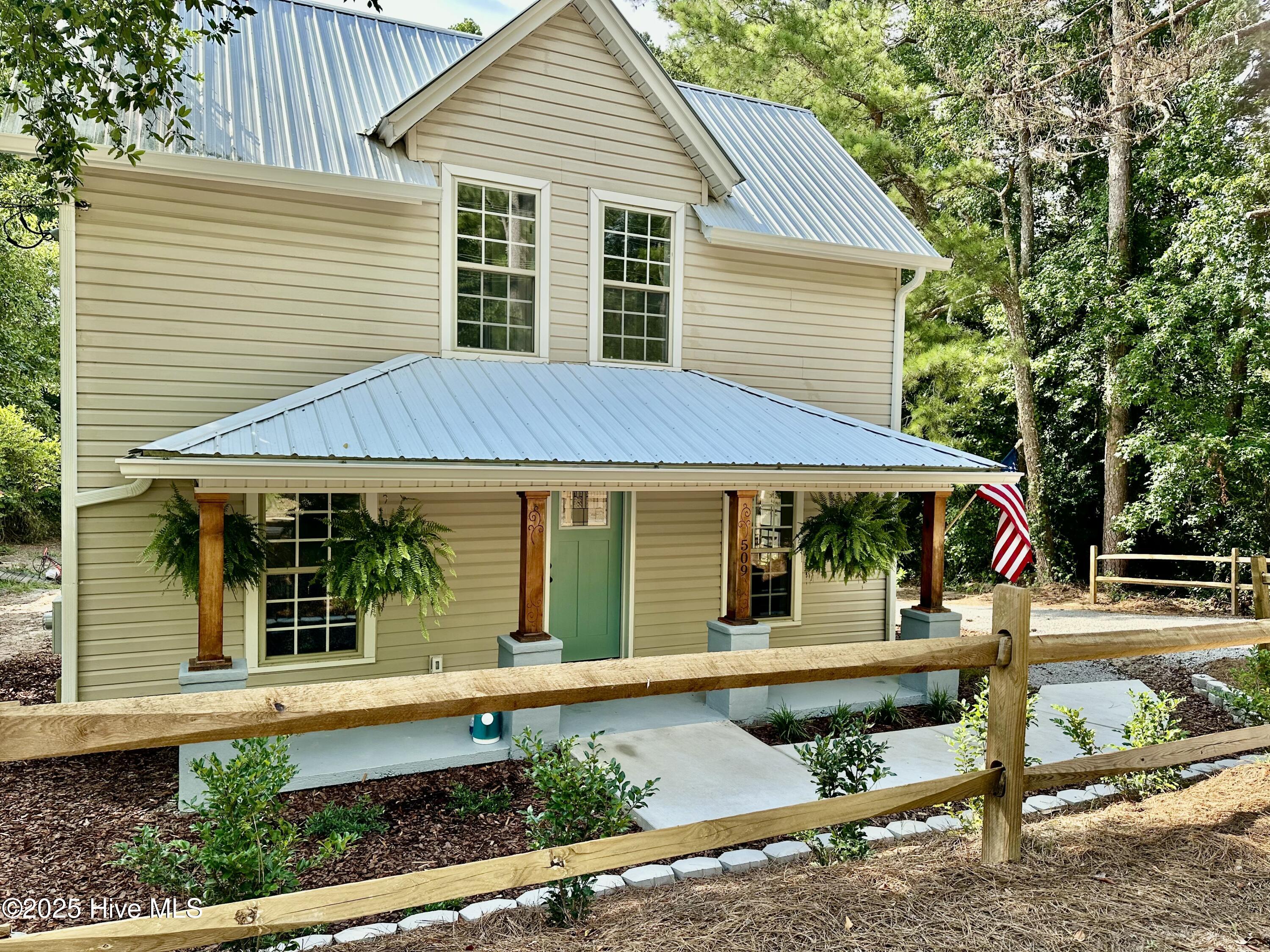 509 Summit Street Carthage, NC 28327 - Photo 2 of 31 IMG_4977