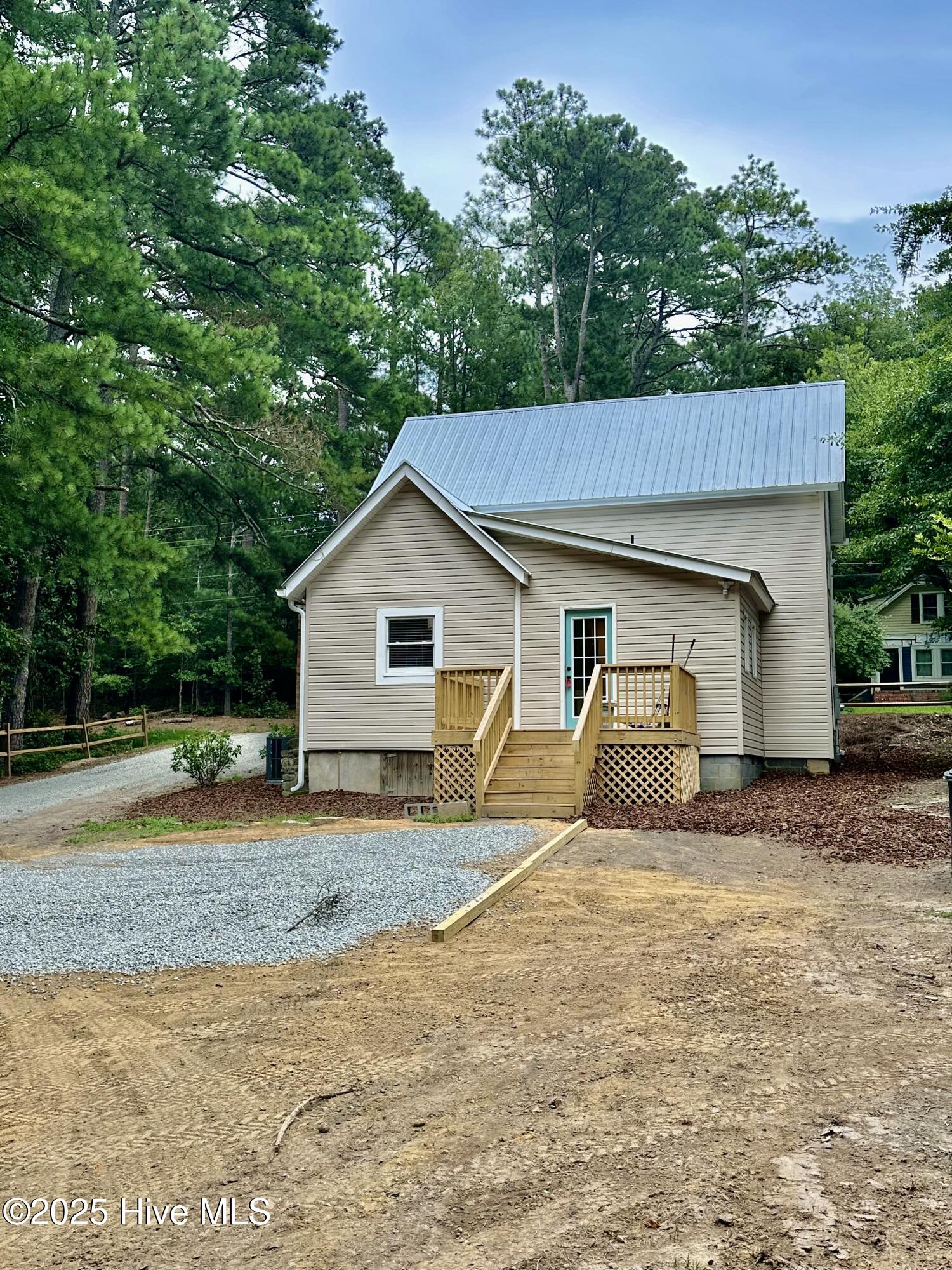 509 Summit Street Carthage, NC 28327 - Photo 8 of 31 IMG_5034