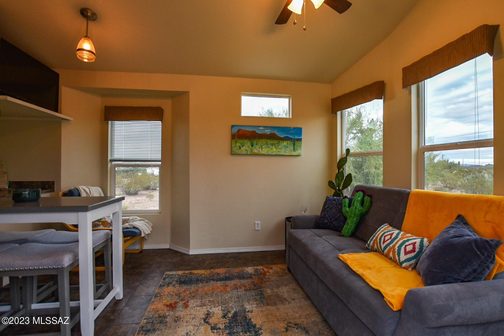 7585 North Van Ark Road Tucson, AZ 85743 - Photo 7 of 23