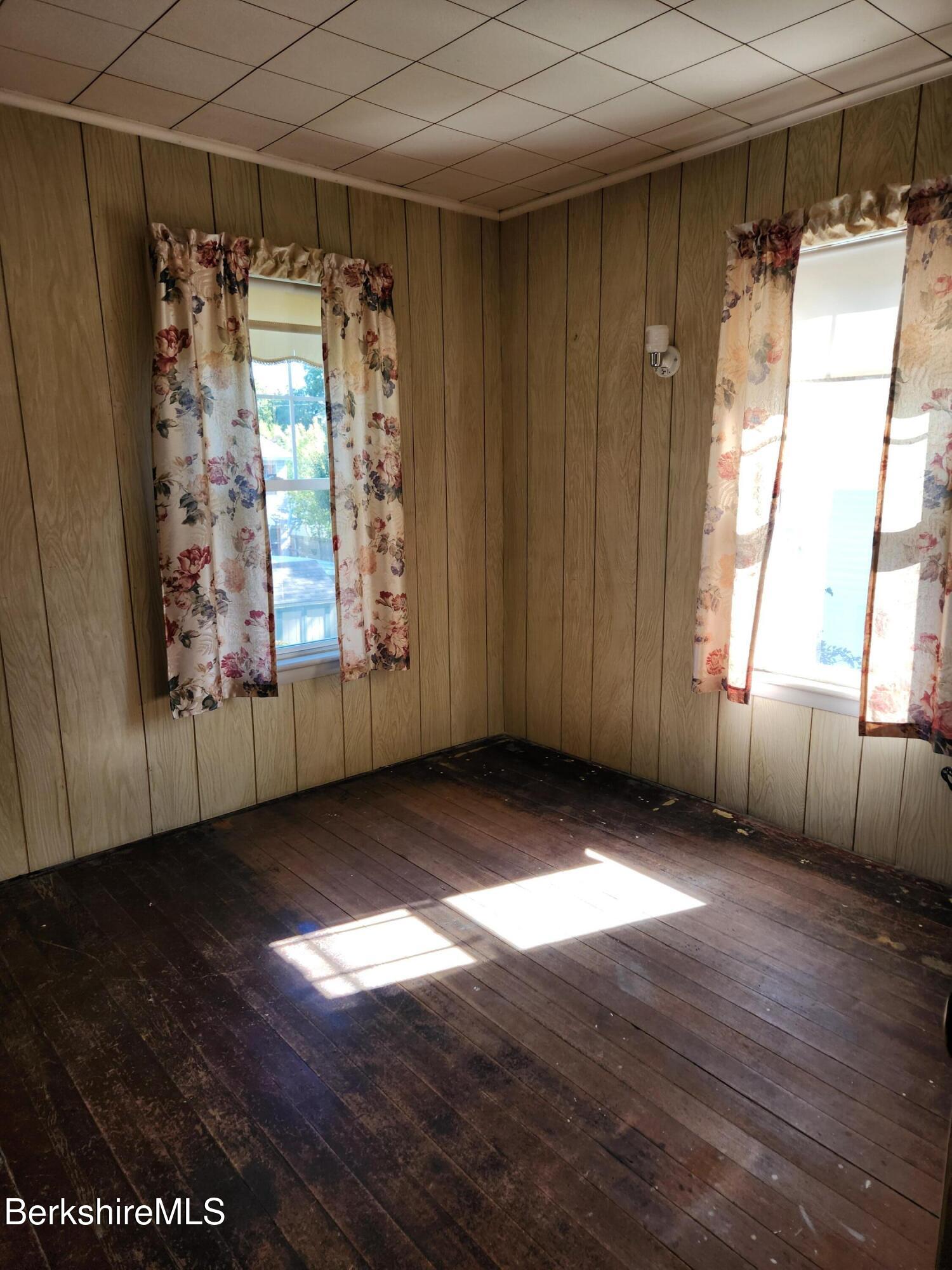 25 Ashley Street Pittsfield, MA 01201 - Photo 16 of 17 20250920_104904