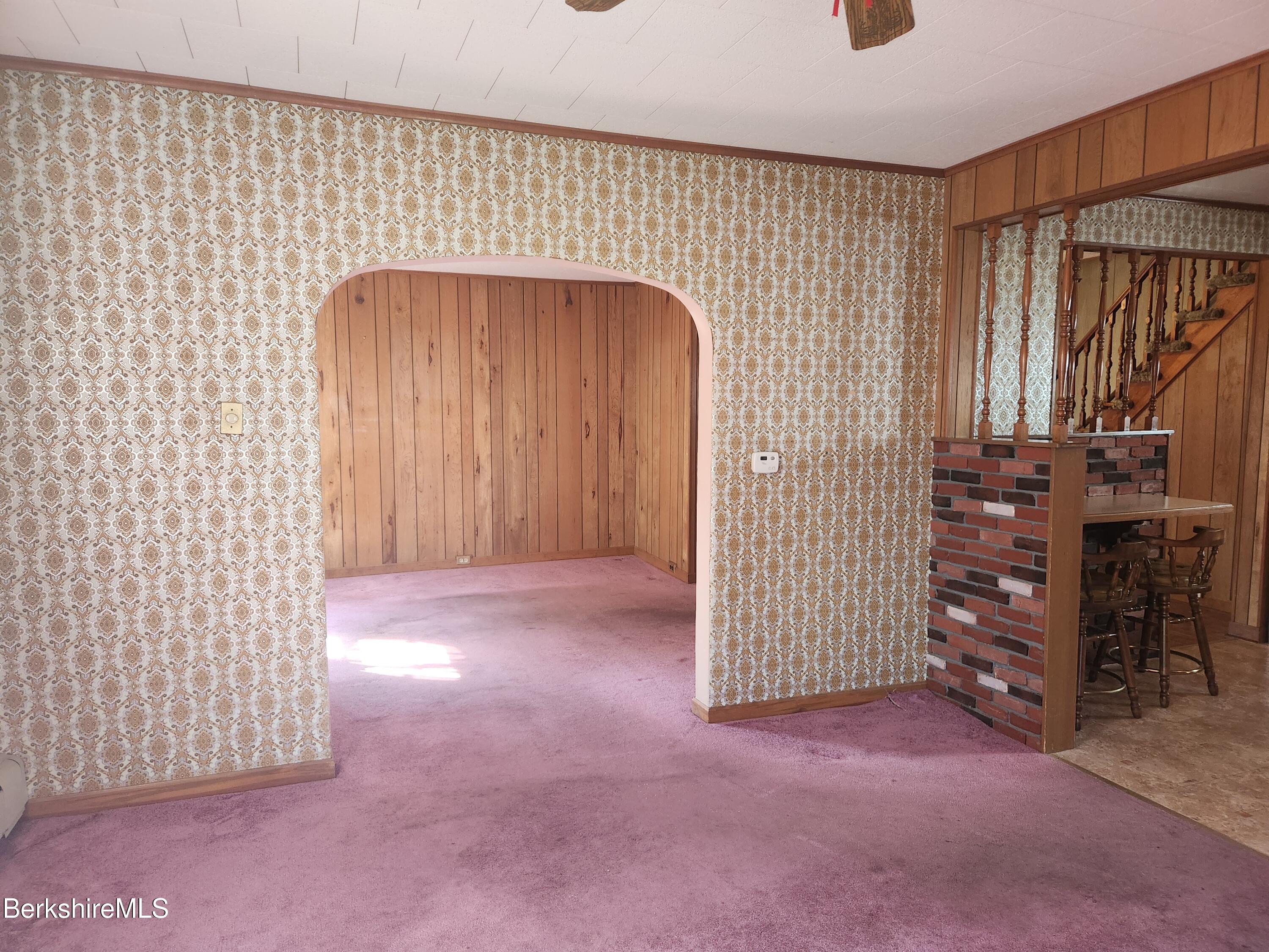 25 Ashley Street Pittsfield, MA 01201 - Photo 8 of 17 20251004_112642