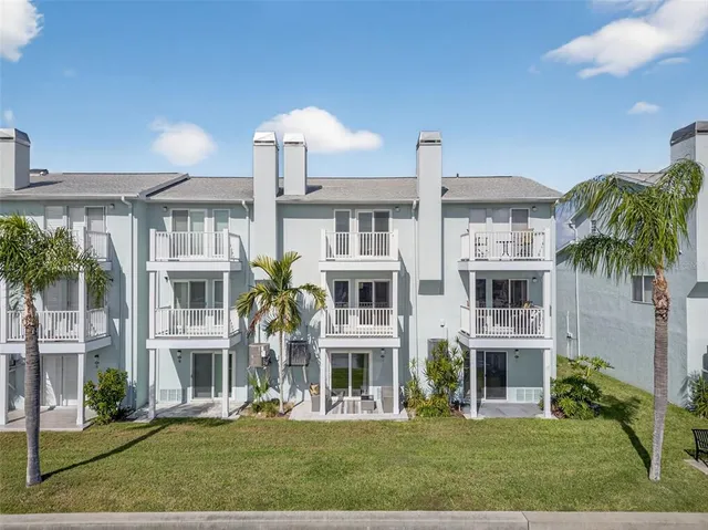$575,000 | 669 Garland Circle, Indian Rocks Beach, FL 33785