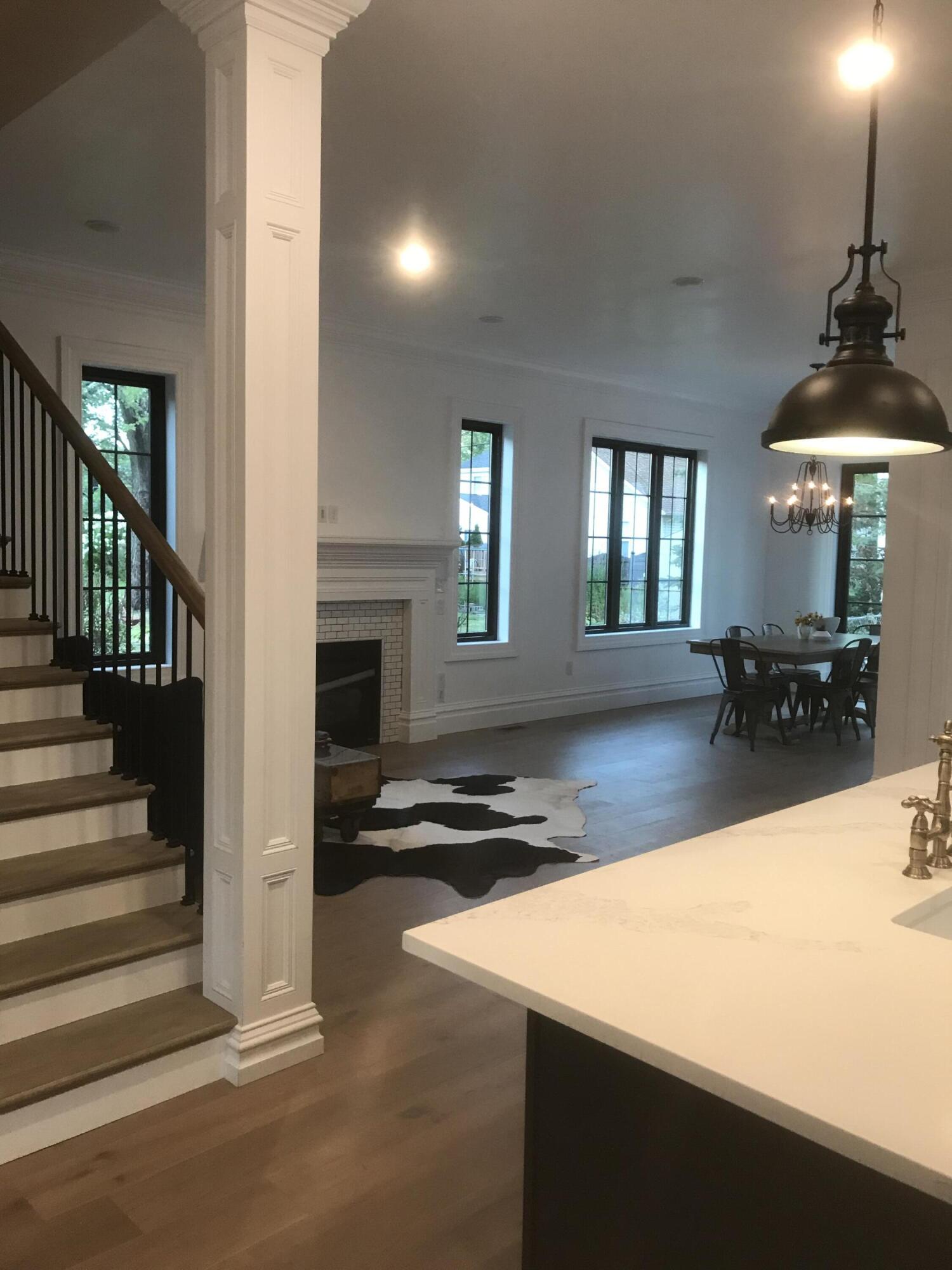 2006 Watkins Lake Road Waterford, MI 48328 - Photo 14 of 33 GreatRoom2