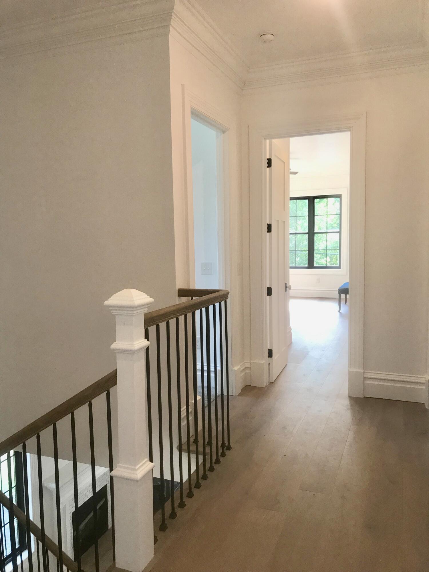 2006 Watkins Lake Road Waterford, MI 48328 - Photo 21 of 33 UpperHall