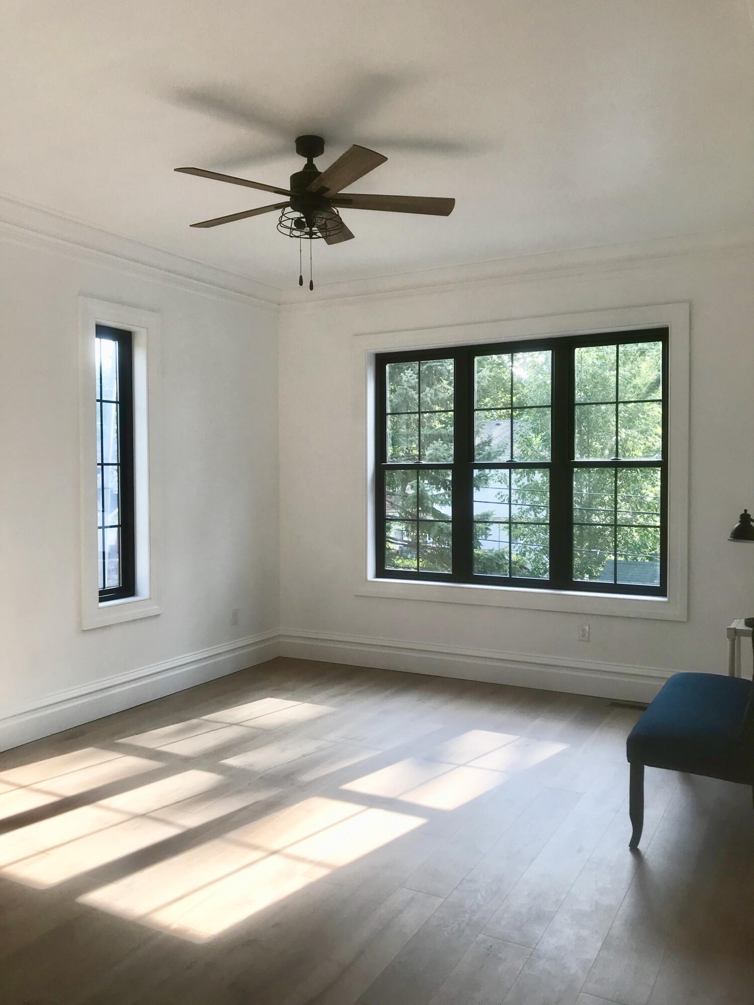 2006 Watkins Lake Road Waterford, MI 48328 - Photo 25 of 33 MasterBed2